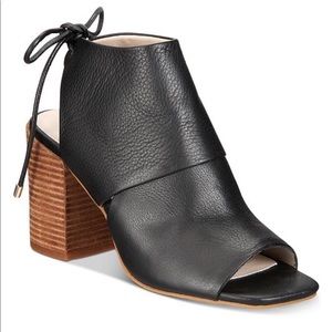 Kenneth Cole black peep toe sandals